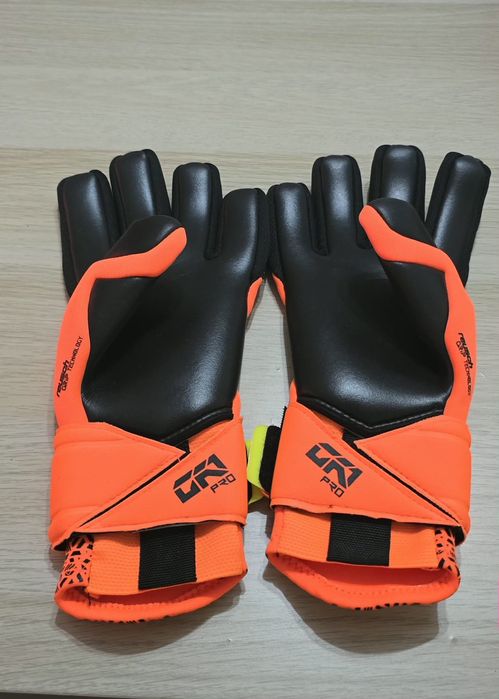 Manusi portar fotbal