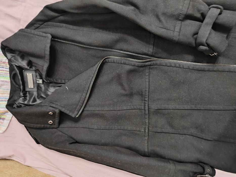 Продам демисезонные пальто от Mango