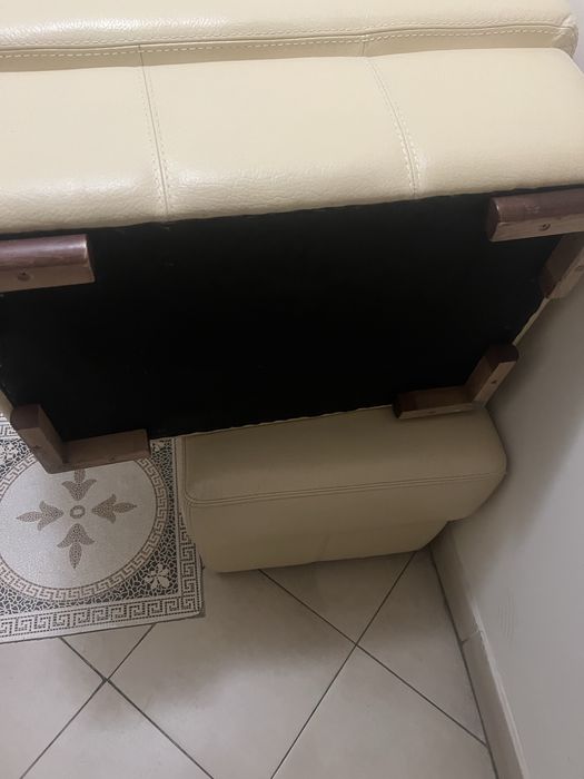 Табуретки от естествена кожа комплект