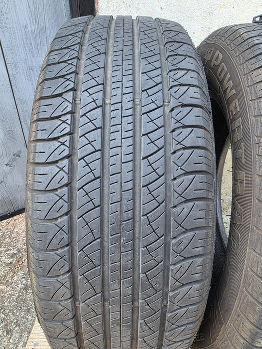 Vând două anvelope all season City Rover  225 60 17  dot 3723