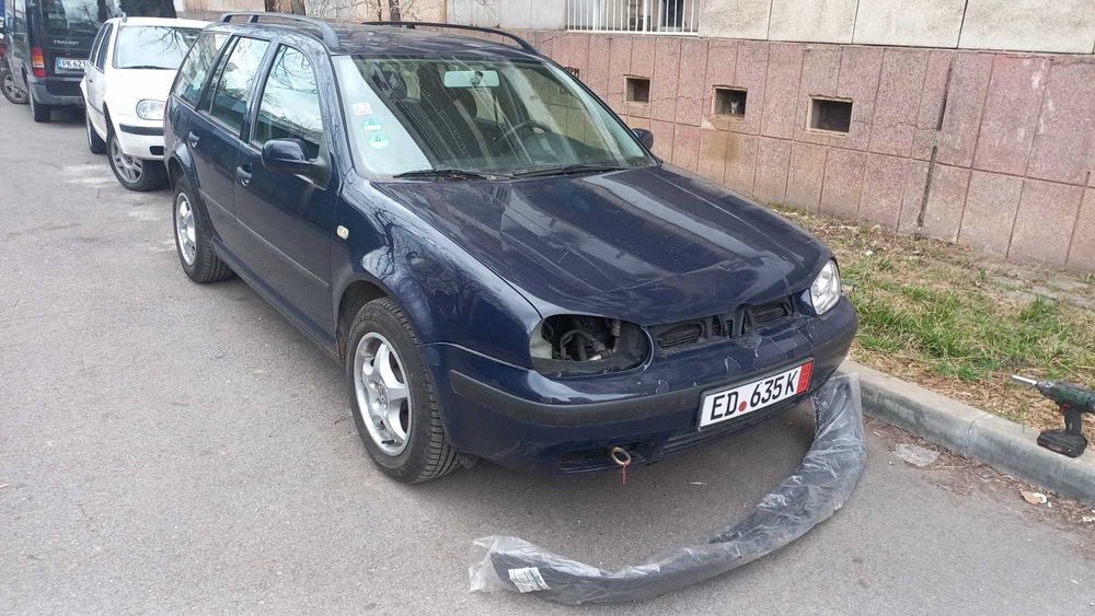 Фолксваген Голф 4  1.6