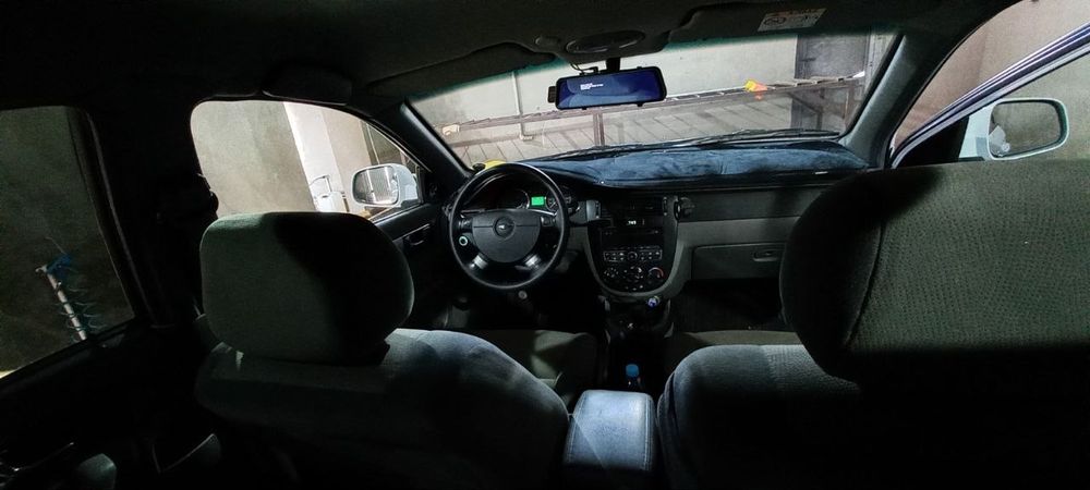 Gentra 2019 mexanika. Zavod metan. Oldi krelo va orqa karniz petno bor