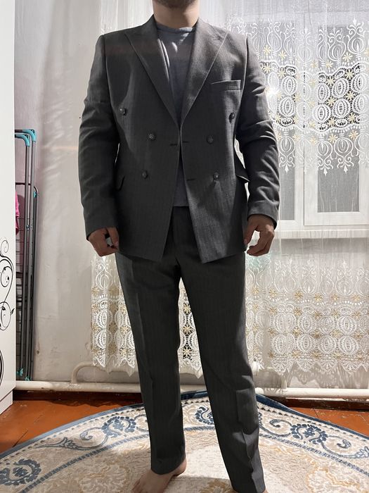 Кастюм сатылады