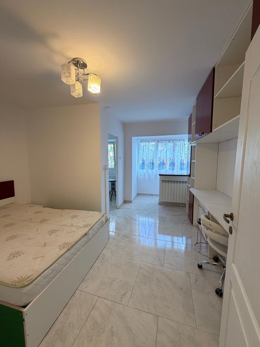 Propietar inchiriez garsoniera cu balcon in zona Petre Ispirescu , sector 5 la 10 minute de Piata Unirii