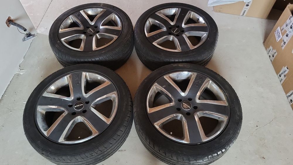 Jante toyota aliaj 19' pret 1800 ron sau schimb cu jante pe 17