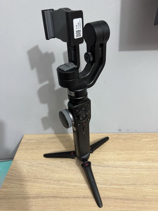 стабилизатор zhiyun smooth 4