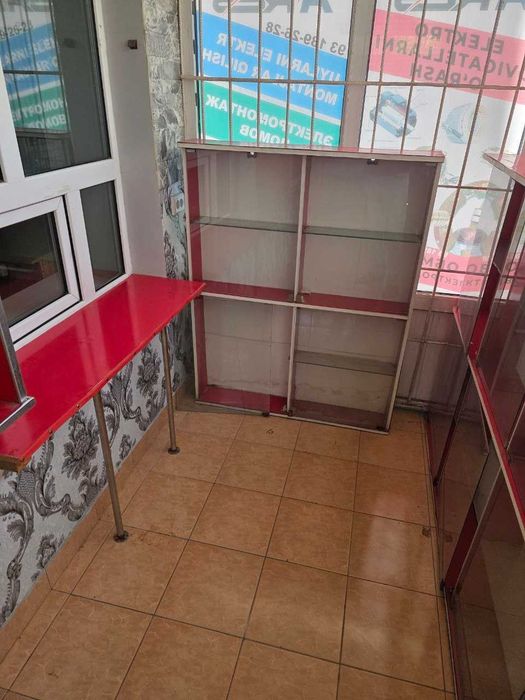 Срочно продам мебель для магазина б/у