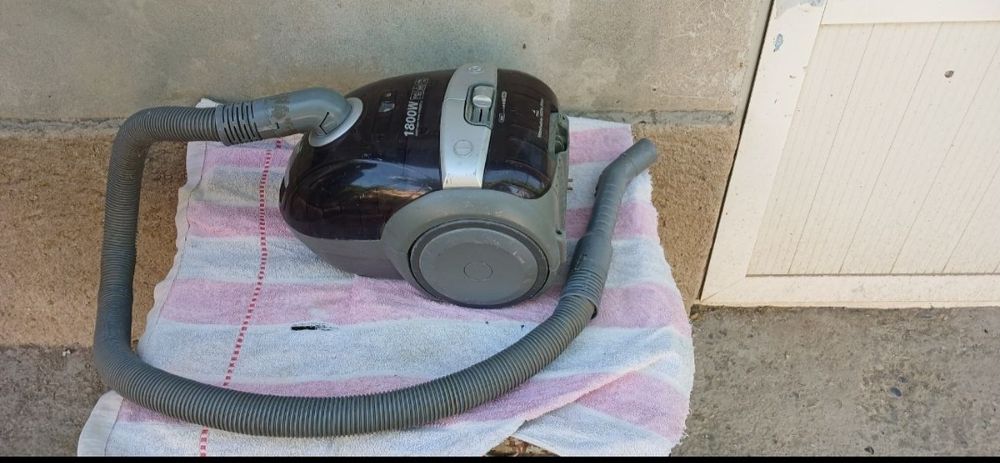 Продаются рабочие пылесосы