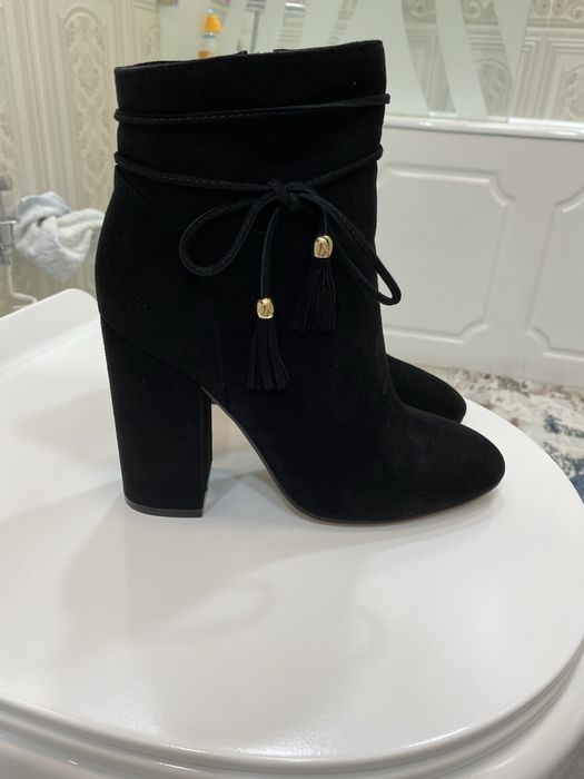 Ботильёны Basconi замш 38 новые