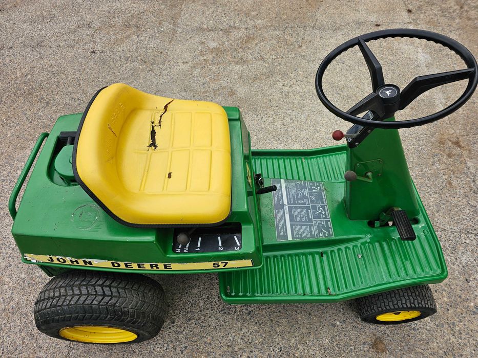 Тракторна Косачка JOHN DEERE.