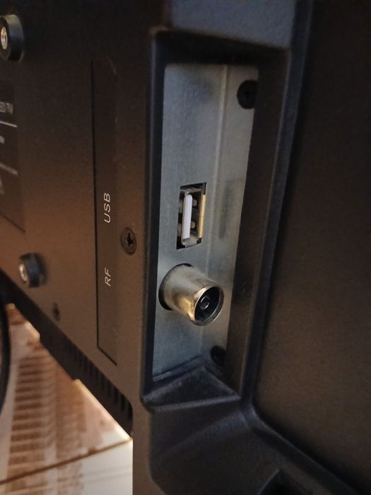 Vand televizor led Utok