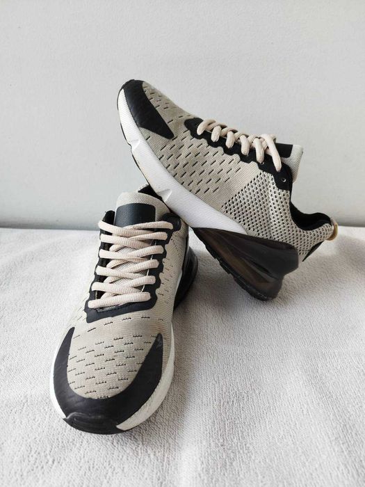 Дамски маратонки в бежов цвят