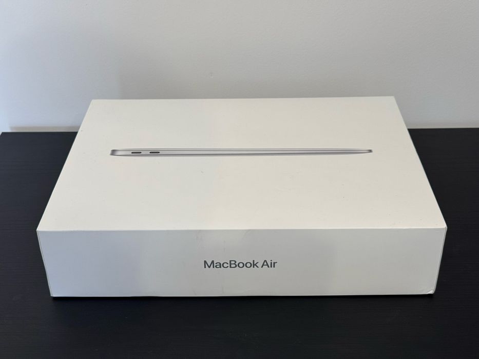 MacBook Air M1 2020 13” 8GB RAM 512GB SSD, stare excelentă