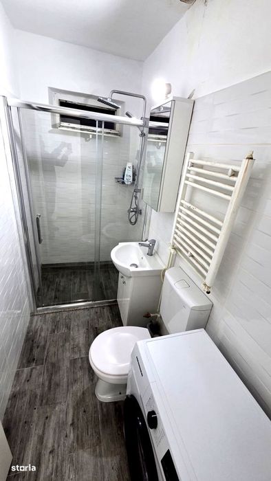 Apartament de vanzare cu 2 camere si balcon in zona Rahovei