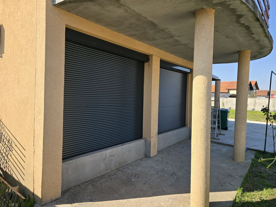 usi RULOU  garaj din aluminiu