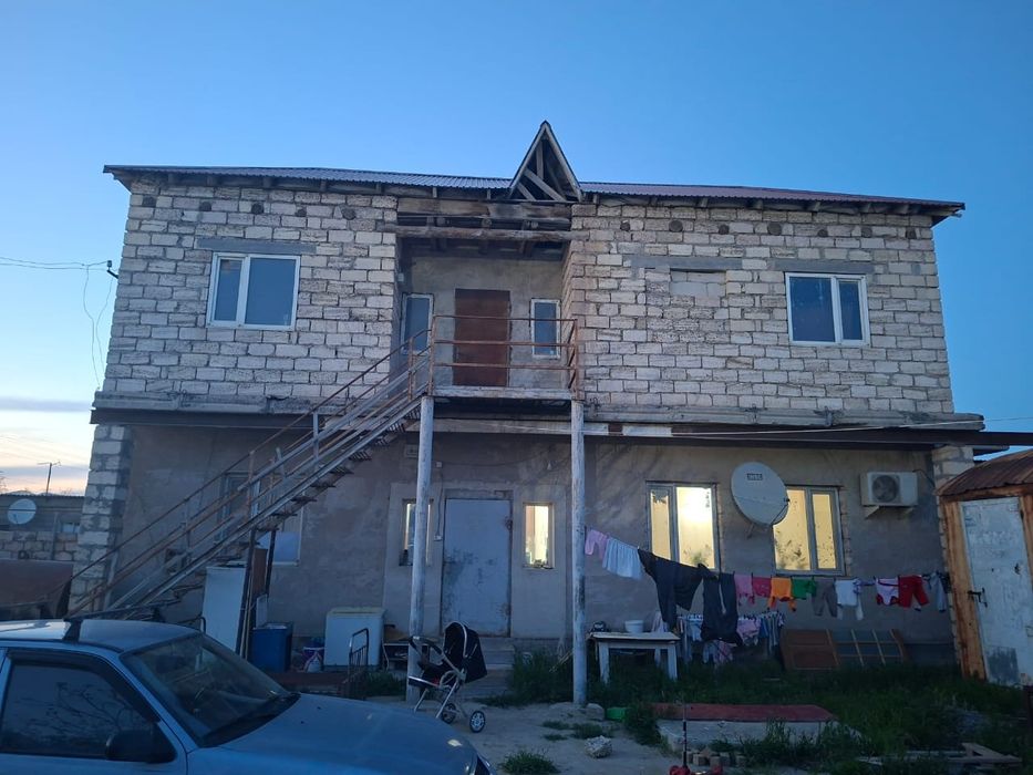 Продаётся 2х этажный дом сот Гранит