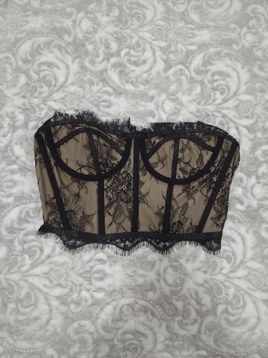 Дантелен елегантен  корсет