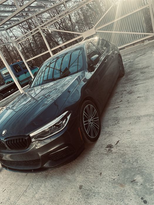 Фарове , преден капак , ляв калник и стопове Bmw g30