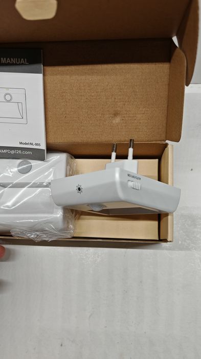 Set lampă de veghe LED cu senzor de mişcare
