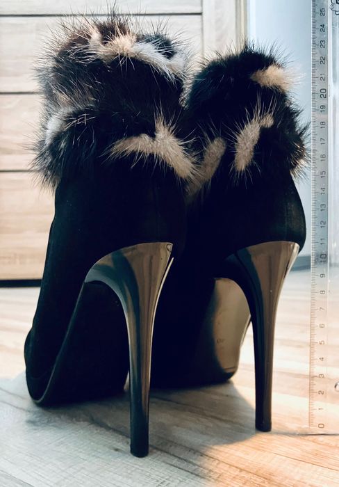 Продам Ботильоны 38-39