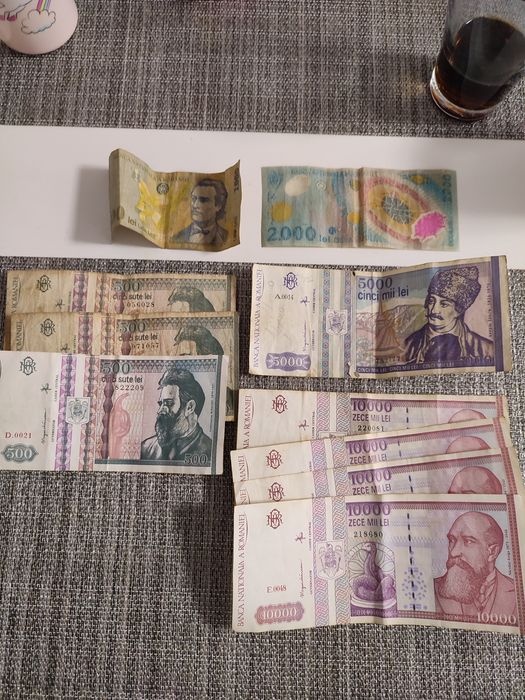 Vând bacnote românești+ monede