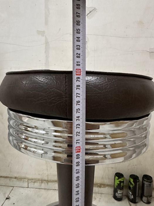 Продам барные стулья.