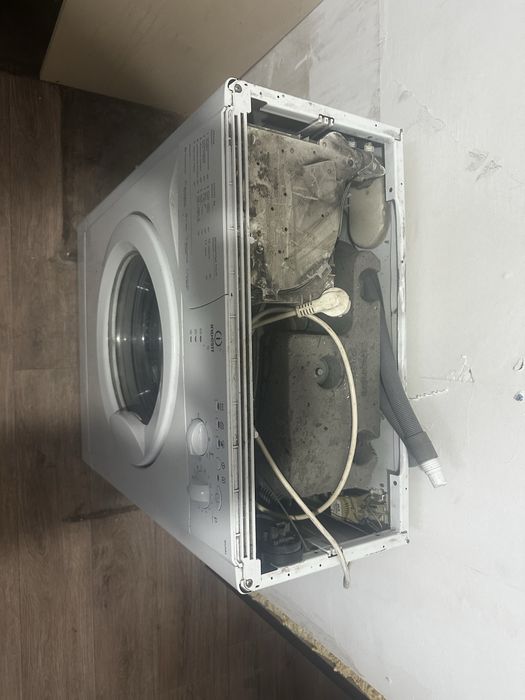 Стиральная машина indesit