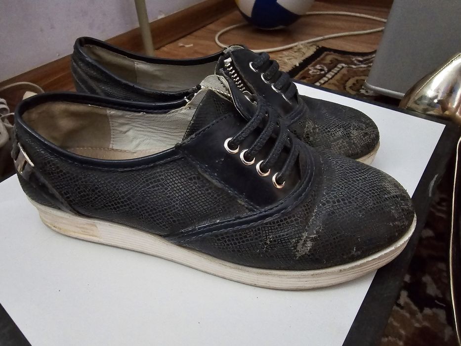 Қыздардың аяқ киімдері