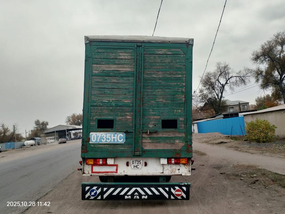 Полуприцеп для фуры