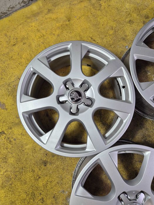 4 Jante Aliaj 5x112 17'' OEM Skoda Octavia Superb Karoq Kodiaq YETI / VW Golf Passat Touran Sharan Caddy T-ROC Tiguan Scirocco !!
