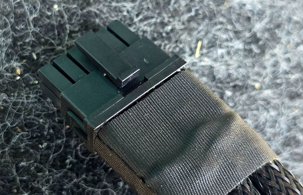 Adaptor cablu sursa cu mufa originala nVidia 12VHPWR 16 pin PCIe 5.0