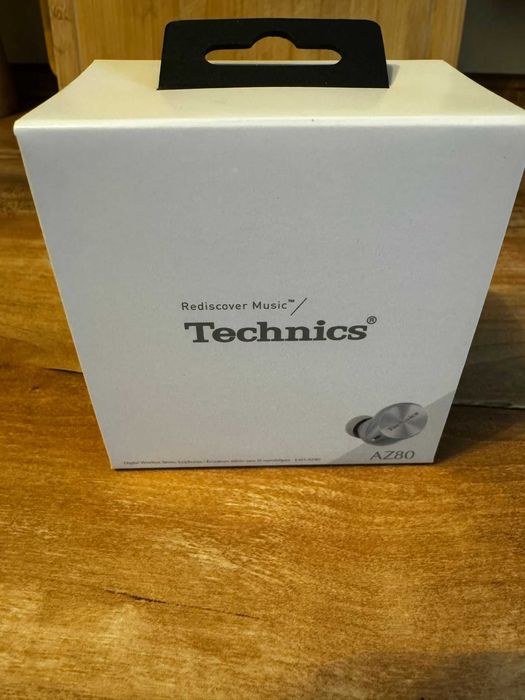 Слушалки In-Ear Technics EAH-AZ80 Нарушена цялост на опаковката