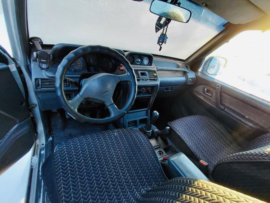 Продам Поджеро 2