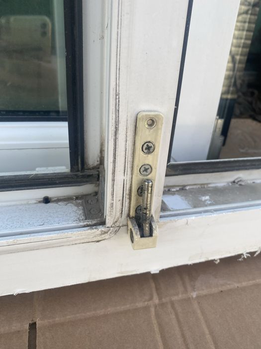 Продам пластиковое окно