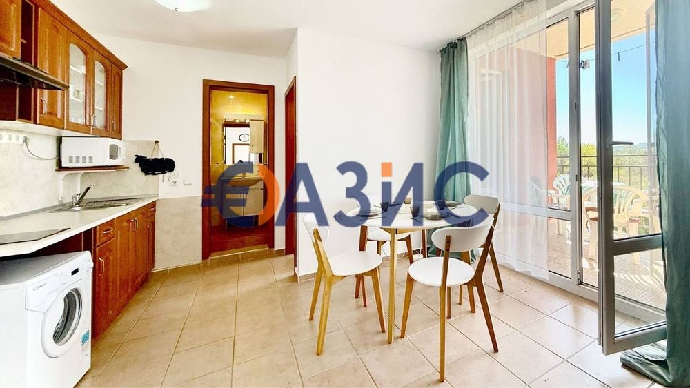 Продава се Тристаен апартамент в к.к. Слънчев бряг - 64 кв.м за 637 €/кв.м - Снимка #1