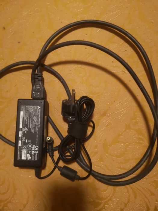 Incarcator laptop 19V