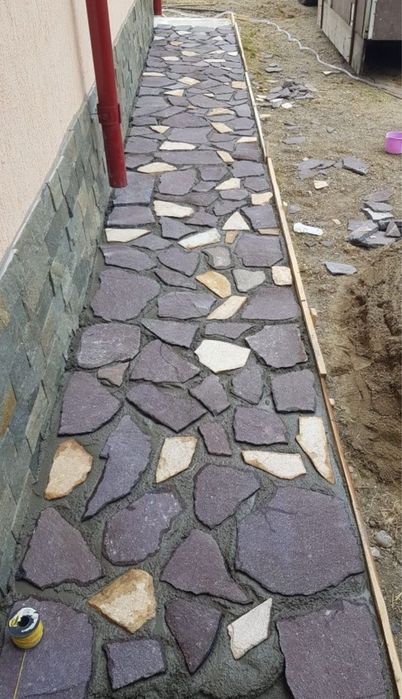 Piatra naturala de munte oriunde in tara + montat profesional