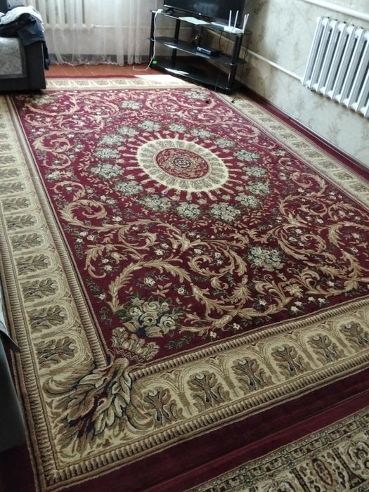 Ковёр 3 на 4,б/у в хорошем состоянии,