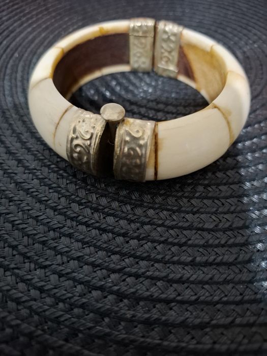 Bratara tribala Africa os si alpaca latime 2.5 cm interior 6 cm