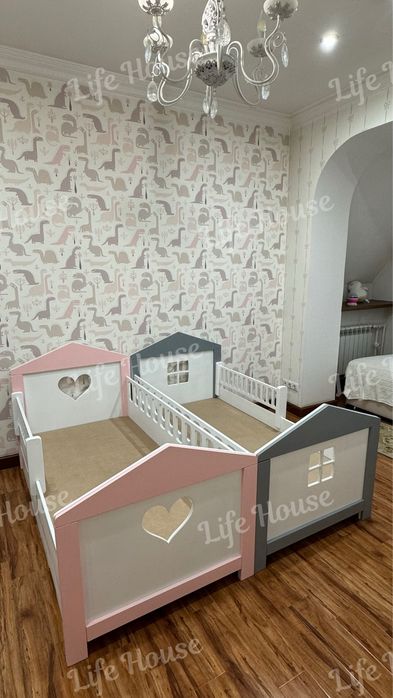 Кроватка домик детская