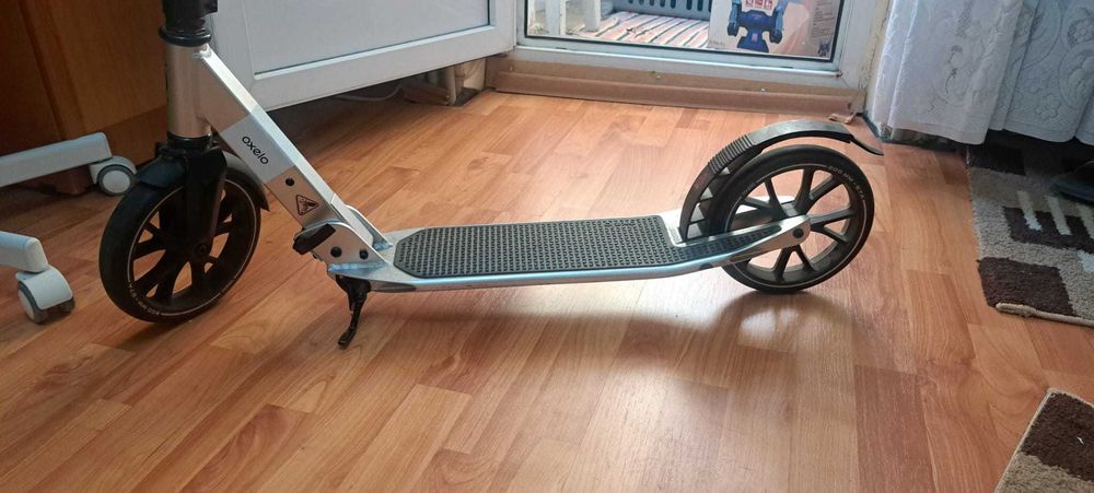 Trotinetă Oxelo Town 5 XL Grey – stare bună