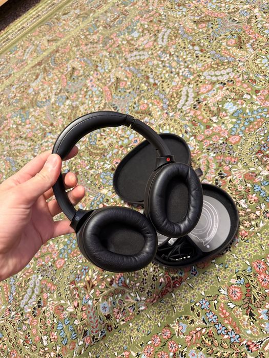 Достойный наушники sony xm4