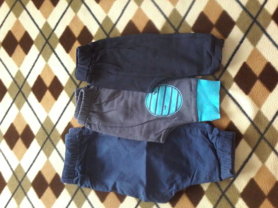 Бебешки дрехи от 6 - 9 м. на Брой