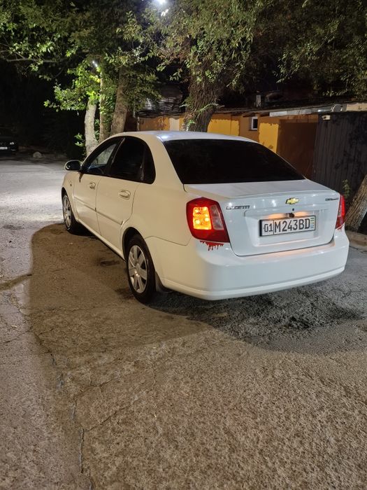 Продается Lacetti 1.8