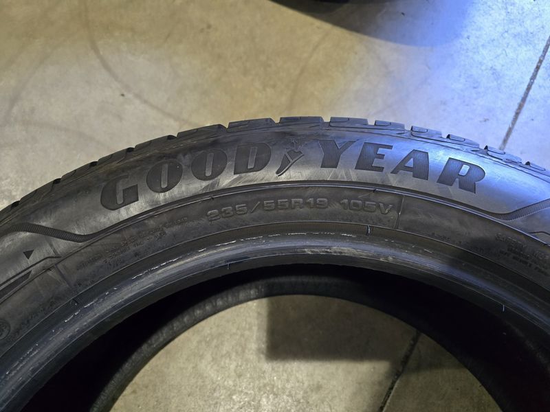 235/55/19 GOODYEAR 4бр