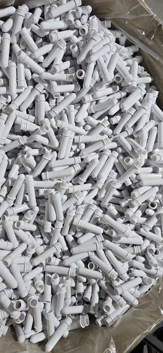 Принимаем пэт преформу любого цвета