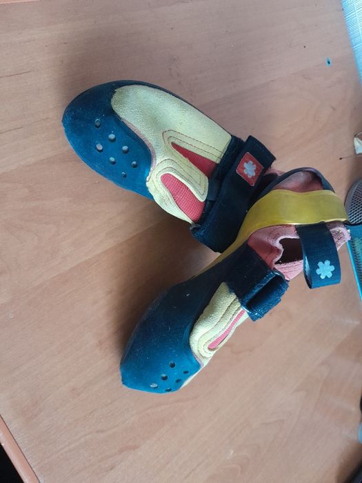 Скальные туфли  детские