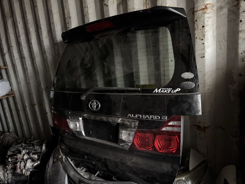 Toyota alphard крышка багажника