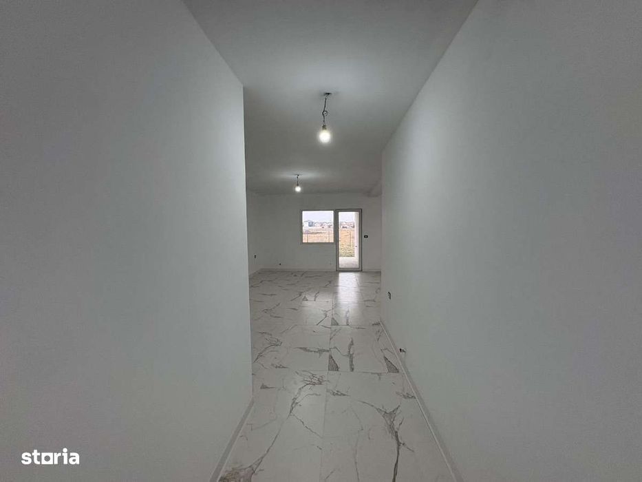 Apartament de vânzare la Casă 3 Camere Via Carmina