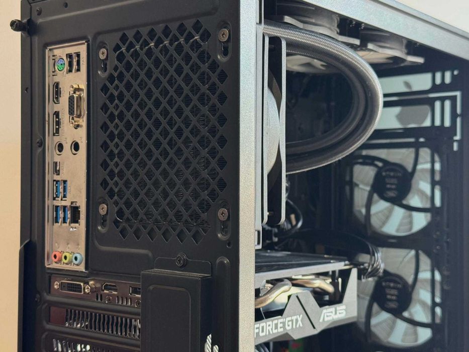 Бартер! Настолен Компютър! 6 Ядрен Intel® Core™ i5-10400F / 16GB Ram / 1TB SSD / GTX 1660 Super
